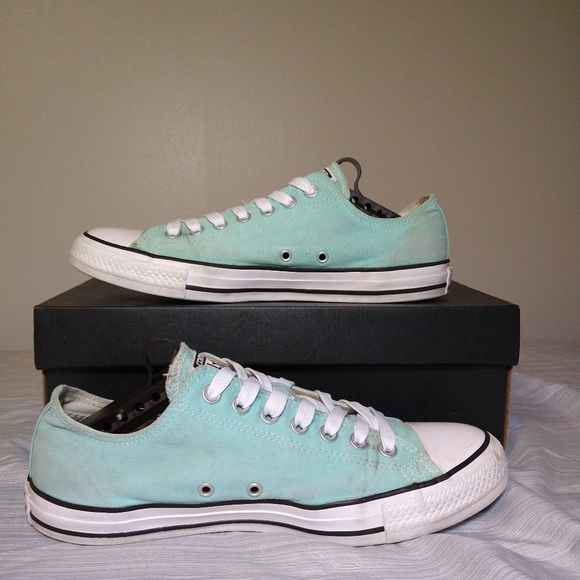 Converse - Picture 2 of 8